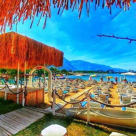 Parque de Campismo Golden Club & Caravan Holidays