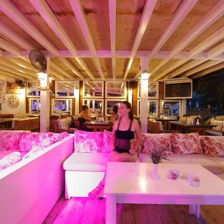 Golden Club & Caravan Holidays Parque de Campismo