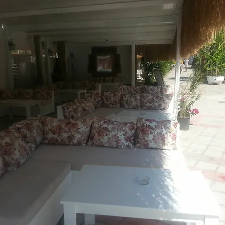 Parque de Campismo Golden Club & Caravan Holidays 3*