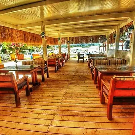 Campingplads Golden Club & Caravan Holidays 3*